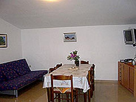 Apartament 2  4